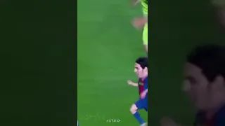 🤣🤣🤣Tiny Messi runs to score a goal😂 Крошечный Месси забивает гол!