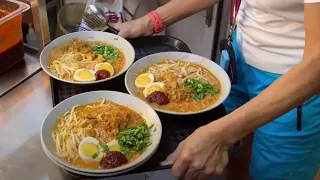 SINGAPORE's BEST HAWKER STREET FOOD TOUR 2023