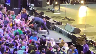 Pearl Jam - Alive - Live in Sacramento, CA at Golden 1 Center 5/13/2024 4K