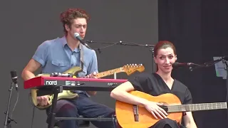 Aldous Harding - Leathery Whip (Live) Paris, Rock en Seine 2022