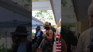 Crowded Farmers Market in Waikiki