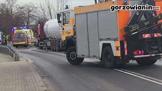 Gorzów: Czołowe zderzenie peugeota z ciężarówką