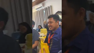 Ganda ng boses ni sir. Kinilig ang mga girls