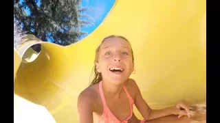 Carla Underwater Water slides Fun 2