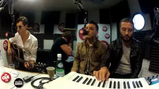 Arctic Monkeys - I Wanna Be Yours - Session Acoustique OÜI FM