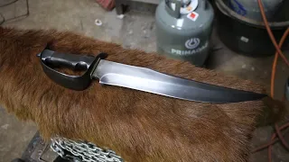 Forging a D guard bowie knife, part 4, making the handle.