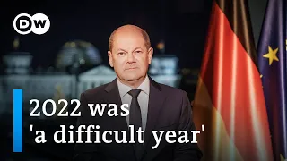 German Chancellor Scholz urges unity in New Year's Eve address | DW News