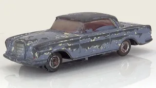 Mercedes 220 SE coupe. Renovation of the Corgi Toys model no. 230 from 1964.
