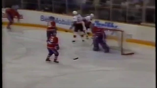 Brady scores first goal in Sens history 10/08/1992