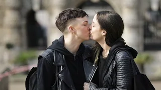 Is lesbian love still shocking?