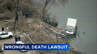 Lawsuit filed in death of man who crashed stolen U-Haul into Chicago river after police pursuit