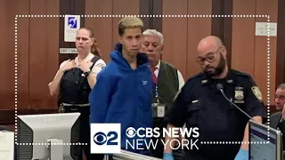 Teen accused in Times Square attack on NYPD appears in Queens court on shoplifting charges