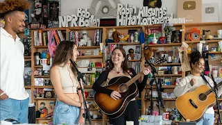 Lizzy McAlpine: Tiny Desk Concert