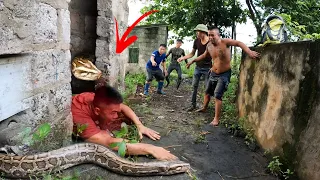Rescuing Young Man Who Was Eaten By 2 Giant Snakes | Fishing Vlogs