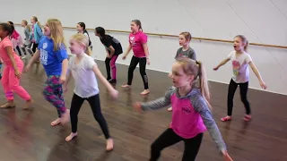 A glimpse into a Wee Kix dance practice