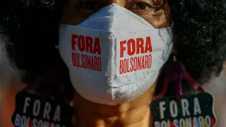 Brazilians take to the streets to protest Bolsonaro's handling of Covid-19