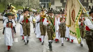 200 years Lengmoos music band - Marching parade