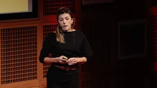 I cibi che fanno bene a noi e al nostro pianeta. | Elena Casiraghi | TEDxBiella