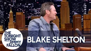 Blake Shelton and Kelly Clarkson Made Adam Levine Cry on New Year's Eve