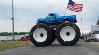 Bigfoot 5 monster truck car crush ( super summit 2018 )