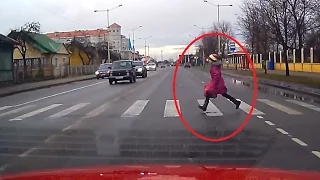 Подборка ДТП и Аварии с ПЕШЕХОДАМИ до 10.01.2016 Car Crashes and accidents 2016