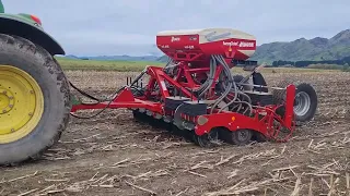 FarmChief Moore Uni-Drill slicing through the trash