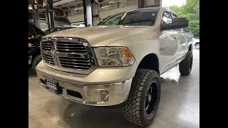 2016 RAM 1500 4WD Quad Cab 140 5" Big Horn