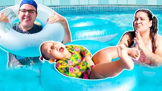 Tipos de CRIANÇAS na Piscina e no Parquinho - Família MC Divertida