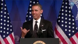 Barack Obama Sings 'SexyBack' By Justin Timberlake