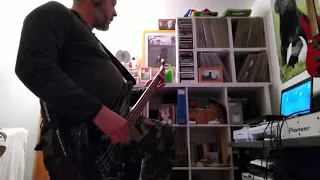 Nil Young " Rocking in the free world" Bass Cover