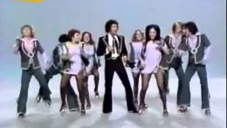 Tom Jones "Something bout you baby i like"