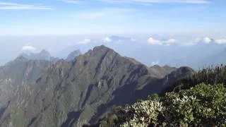 Summit of Mt Fansipan, Vietnam (rare clear sky panorama)