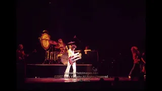 Led Zeppelin - Live in Chicago, IL (April 9th, 1977)