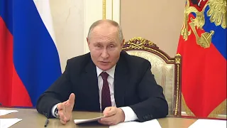 Владимир Путин: Статус многодетной семьи должен быть всероссийским