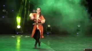 Лезгинка 👍 девушки супер танцуют 👈