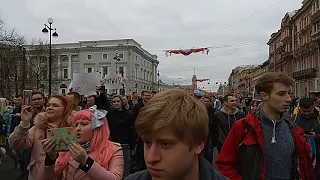 путин вор  и  путина в  Гаагу ! Петербург. Невский