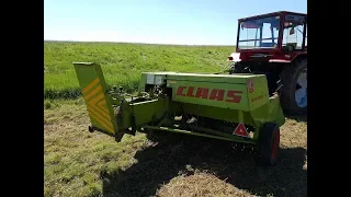 Claas markant 40 & Universal 650M / the baler in action