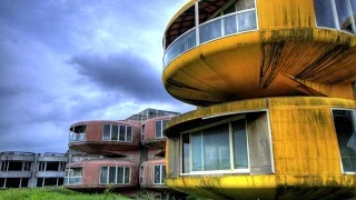 13 Creepy Abandoned Hotels Around the World