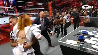 Becky Lynch & Bianca Belair se atacan antes de SummerSlam 2022 - WWE Raw 25/07/2022 (En Español)