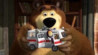 Masha and the Bear "Ambulance" Playset from Simba