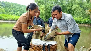 With Husband and Villagers Catching Fish Going to Market - Cooking together every day