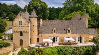 17th C chateau with cottage and lake in the Dordogne