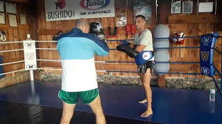 BOXING PADS WITH HIMAR IN MUAY THAI CAMP MALDONADO - CANARY ISLAND - SPAIN.
