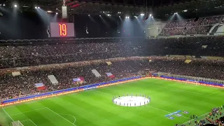 Atmósfera en San Siro (AC Milán vs PSG) Himno de la UEFA CHAMPIONS LEAGUE.