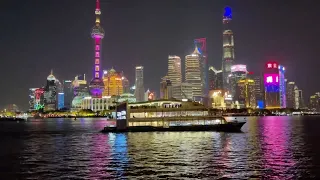 The Night View of Shanghai's Bund 上海外滩的夜景