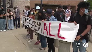 Diag reopens, 4 released from custody after police break up U-M encampment