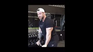 Chris Bumstead showing a tricep pushdown tip.. #shorts
