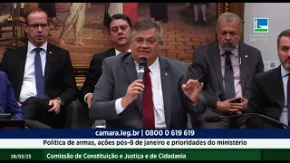 Dino sobre ida ao complexo da Maré: “A todos os convites similares que receber, irei”