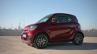 smart EQ fortwo Design in carmine red