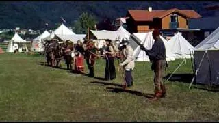 Stählerner Haufen in Vomp, Schloss Mitterhart: Morgensalut